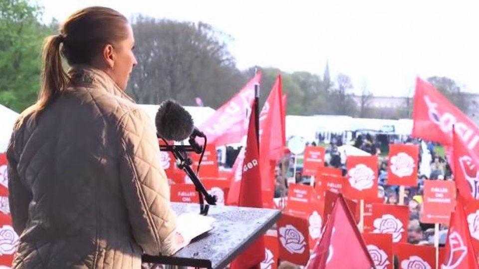 předsedkyně dánských socialistů Mette Frederiksenová projev foto youtube